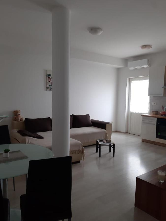Apartman Tanja Apartamento Bilice Exterior foto